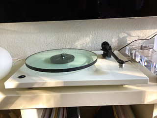 Rega Planar 3/24 optional mit Clearaudio N1