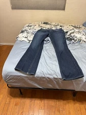 True Religion Jeans Boot Cut size 33 w/free domestic shipping!