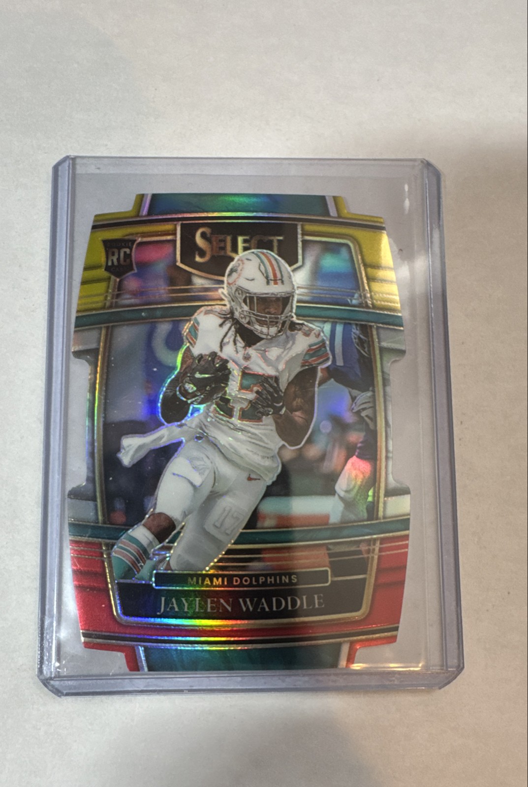 2021 Panini Select - Concourse Jaylen Waddle #48 Red & Yellow Prizm Die-Cut (RC)