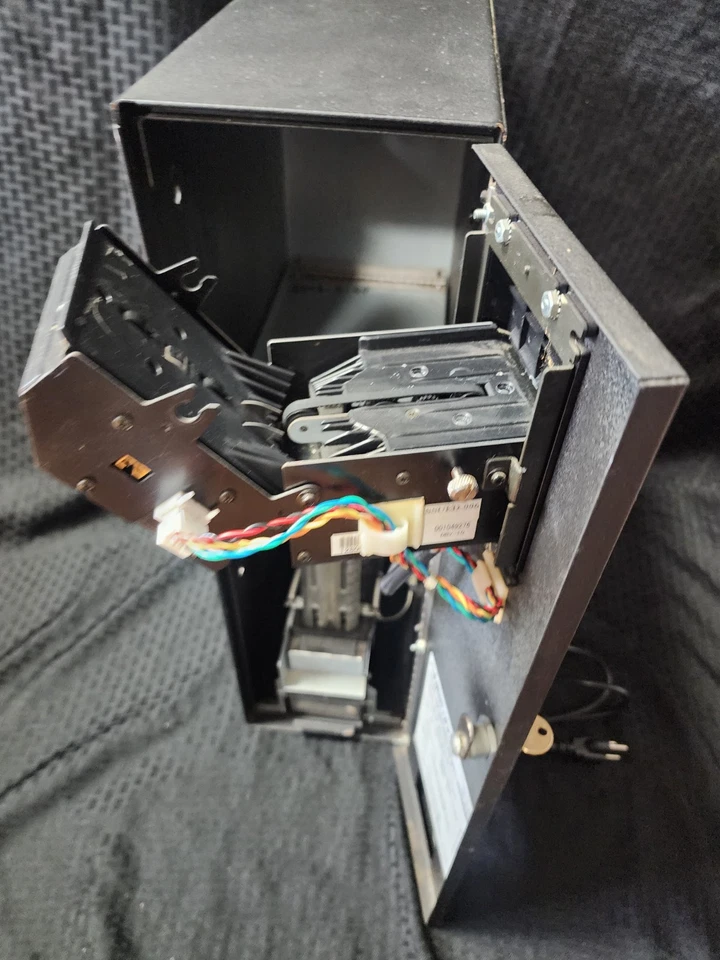 Máquina cambiadora de monedas Coffee Inns CM-222 solo billetes de $1 Foto 4 de 4