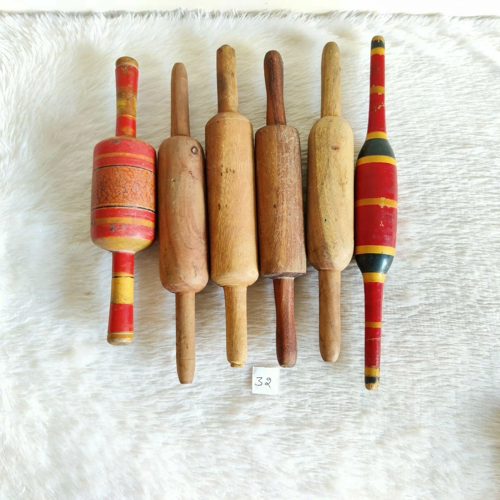 Vintage Primitive Handmade Lacquered Tortilla Bread Wooden Rolling Pins 6Pcs 32
Opens in a new windo