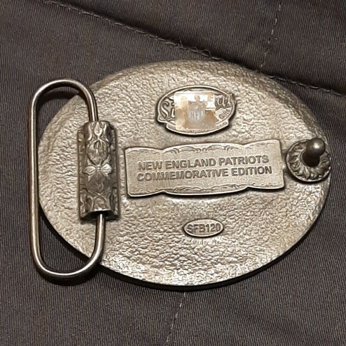NEW ENGLAND PATRIOTS Official Licensed NCAA Logo Metal Pewter Belt Buckle VTG. - Picture 3 of 4