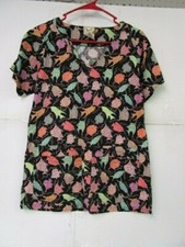 Cottonality Black Fish Print Size Extra Small Scrub Top