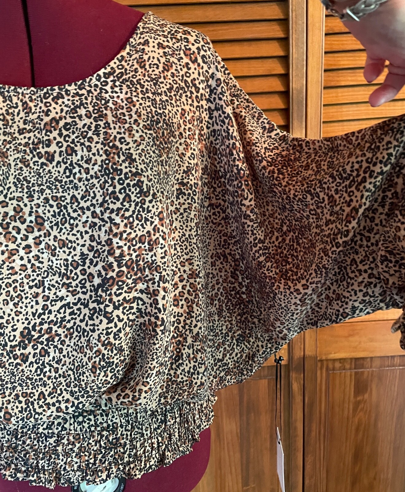  1 State Leopard Print Smock Waist Cuffs Batwing Blouse Size Medium 
