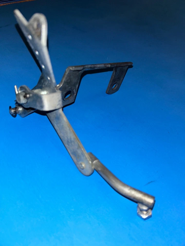 1962 Pontiac Tempest & Lemans Throttle Control Idler Bracket, 1961? GM    LOOK - Image 2 of 4