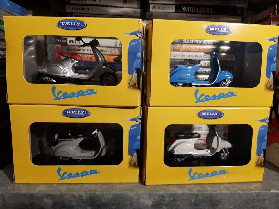lotto vespa 1/18 Welly - Immagine 2 di 4