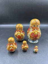 Vintage matryoshka nesting dolls russian handpainted set of 5 artist signed