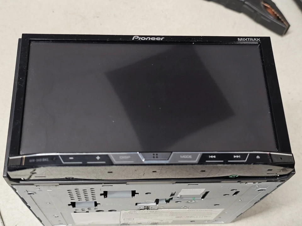 Pioneer AVH-X491BHS 2 Din 7" Touchscreen Bluetooth CD/DVD SiriusXM - Image 2 of 4