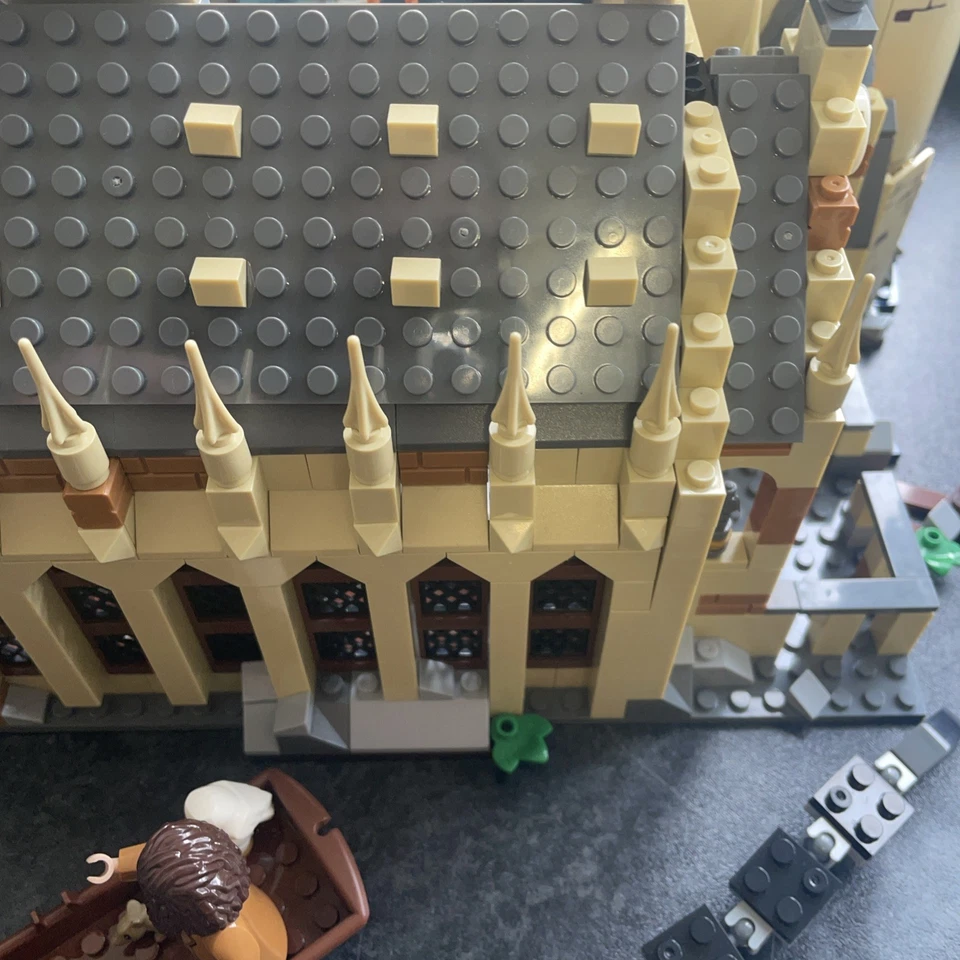 hogwarts castle Harry Potter Brick Set ( Not Complete Please Read Description - Image 4 of 4