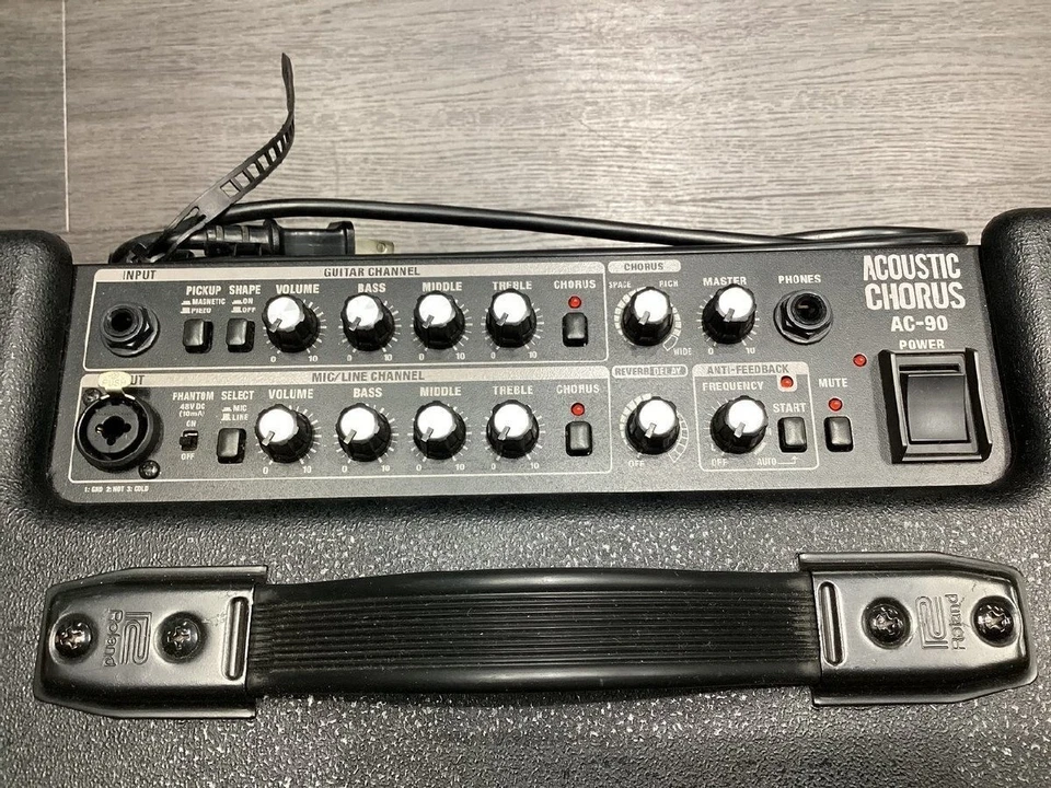Roland AC-90 Guitar Amplifier Acoustic Chorus W/case working from JP - Image 4 of 4