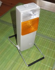 HELLA K13931 Gelbe Warnblinkleuchte für Fahrzeuge - rechts und links verwendbar