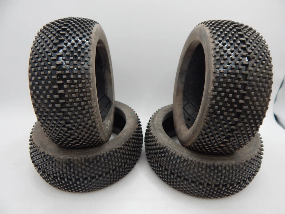 AKA 1/8 Scale RC Off Road Buggy Tires Med Grip Iron Green Compound (Set of 4) - Image 2 of 3