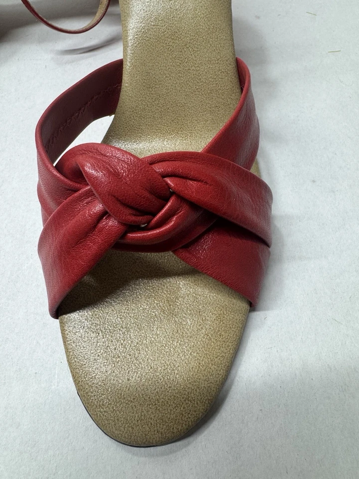 Vintage Magdesians Red Strap Women’s Sandals Size 10  Open Toe - Image 3 of 4
