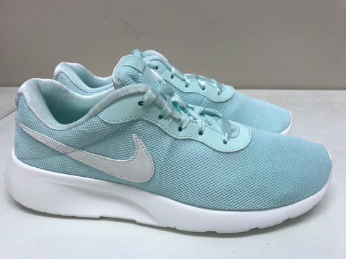 wmns nike tanjun se