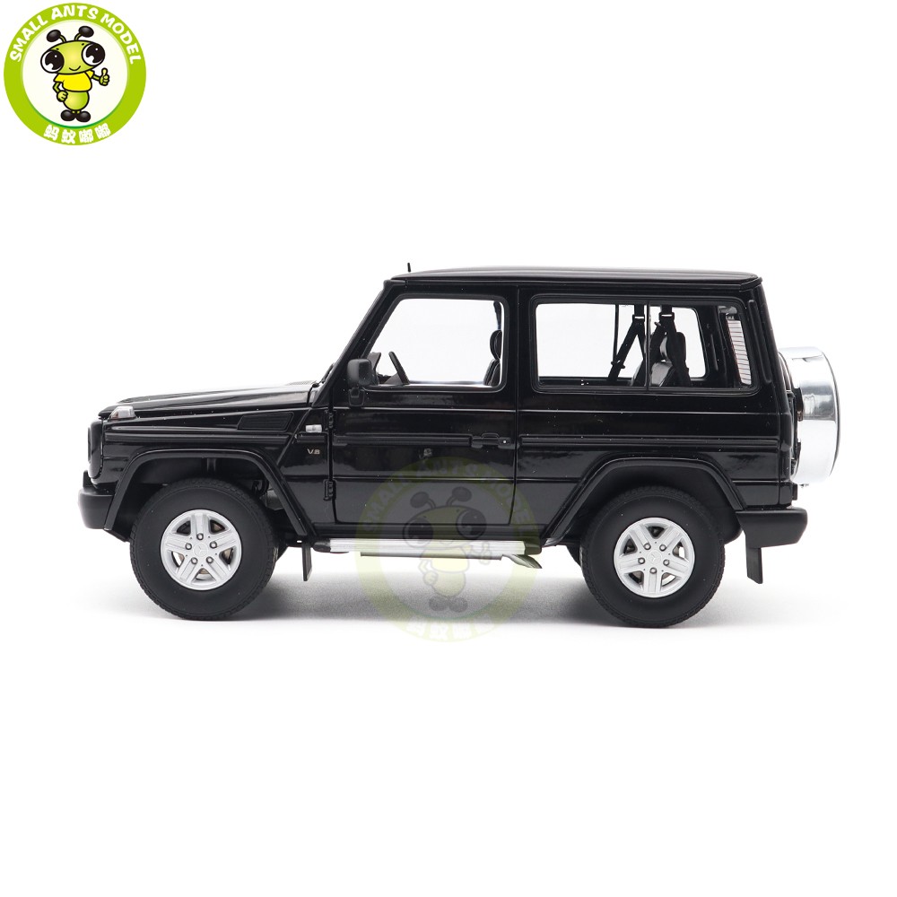 1/18 Mercedes Benz G CLASS G500 1998 SWB Autoart 76111 Black