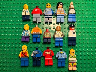 LEGO Minifigure Parts Lot   30 Bulk Pieces for Custom Builds L03