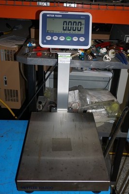 Mettler Shipping Scale 110 Lb Capacity, IND231 Terminal, PBA220 Platform 