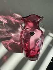  Vintage Sanyu Cranberry Pink Thumbprint Art Glass Vase – Japan – 5.5” MCM