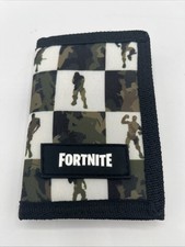 FORTNITE Multiplier Tri-fold Wallet, Checkered Black/Green