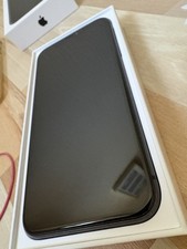 Apple iPhone 11 64 GB Schwarz   OVP   Top Zus...