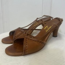 Vintage Amalfi by Rangoni strappy sandals. Sz 6.5