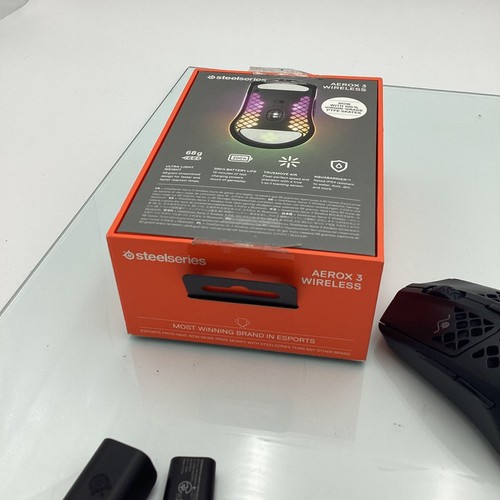 STEELSERIES Aerox 3 Wireless Gaming Mouse Ultra Lightweight RGB - Picture 7 of 16