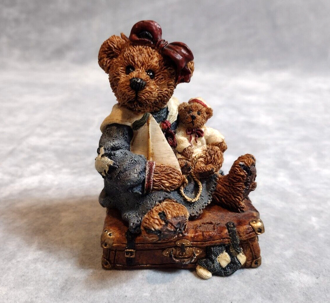 Estatuilla de colección, osos de niño, de colección, ""Oso Bailey con maleta"" 1993, cabaña