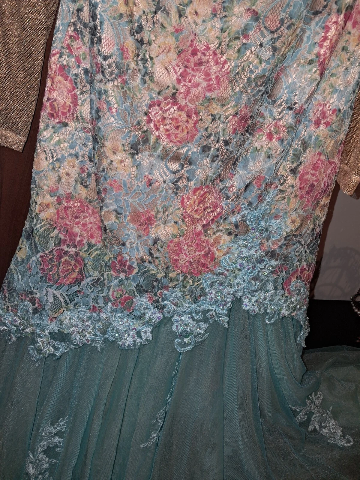 Foto 3 di 9