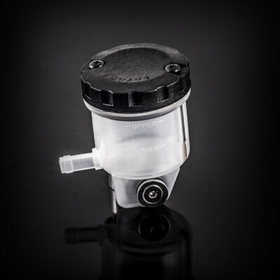 Front Brake Fluid Oil Reservoir Tank Cup For YAMAHA YZF R1 R6 MT-01 05-12 YZF R7