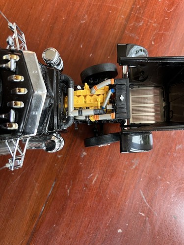 Franklin Mint Peterbilt Truck & Refrigerated Trailer Die-Cast Model 379 W/ Case - Picture 13 of 24