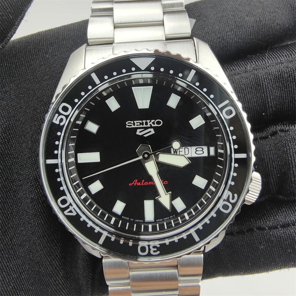 Seiko 5 sports SKX series Mechanical Automatic metal watch SBSA305