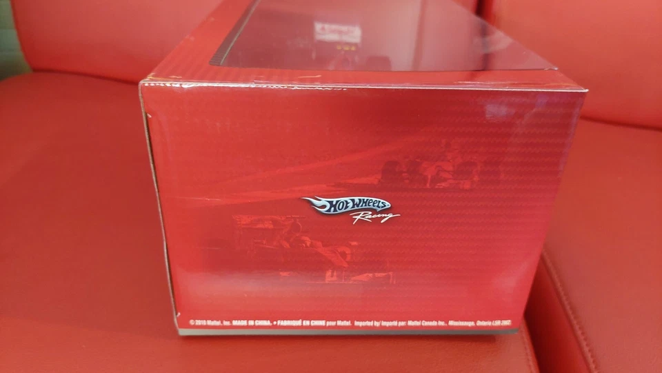 Ferrari F10 2010 Bahrain - Fernando Alonso - Hot Wheels Racing -Scala 1/18 nuova - Immagine 4 di 4