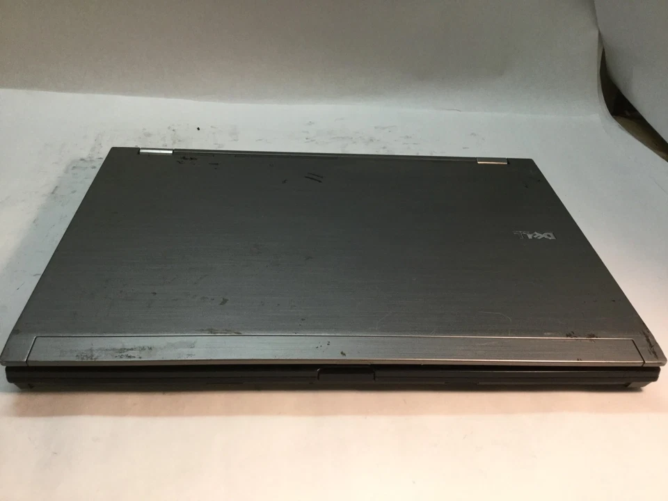 Dell Latitude E6510 15" Laptop Intel Core i7 1st Gen -NO POWER/ NO KB -MZ - Image 2 of 4