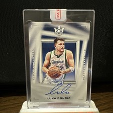 Luka Doncic Legacy Portrait 2022-23 - On card auto 21/25