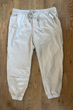 Gap Women  s Pull On Joggers Size XL NWT