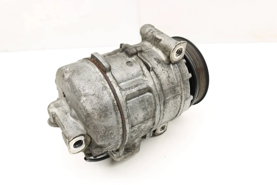 2009-2012 BMW 328I XDRIVE - AC Compressor 9122618 - Image 2 of 4