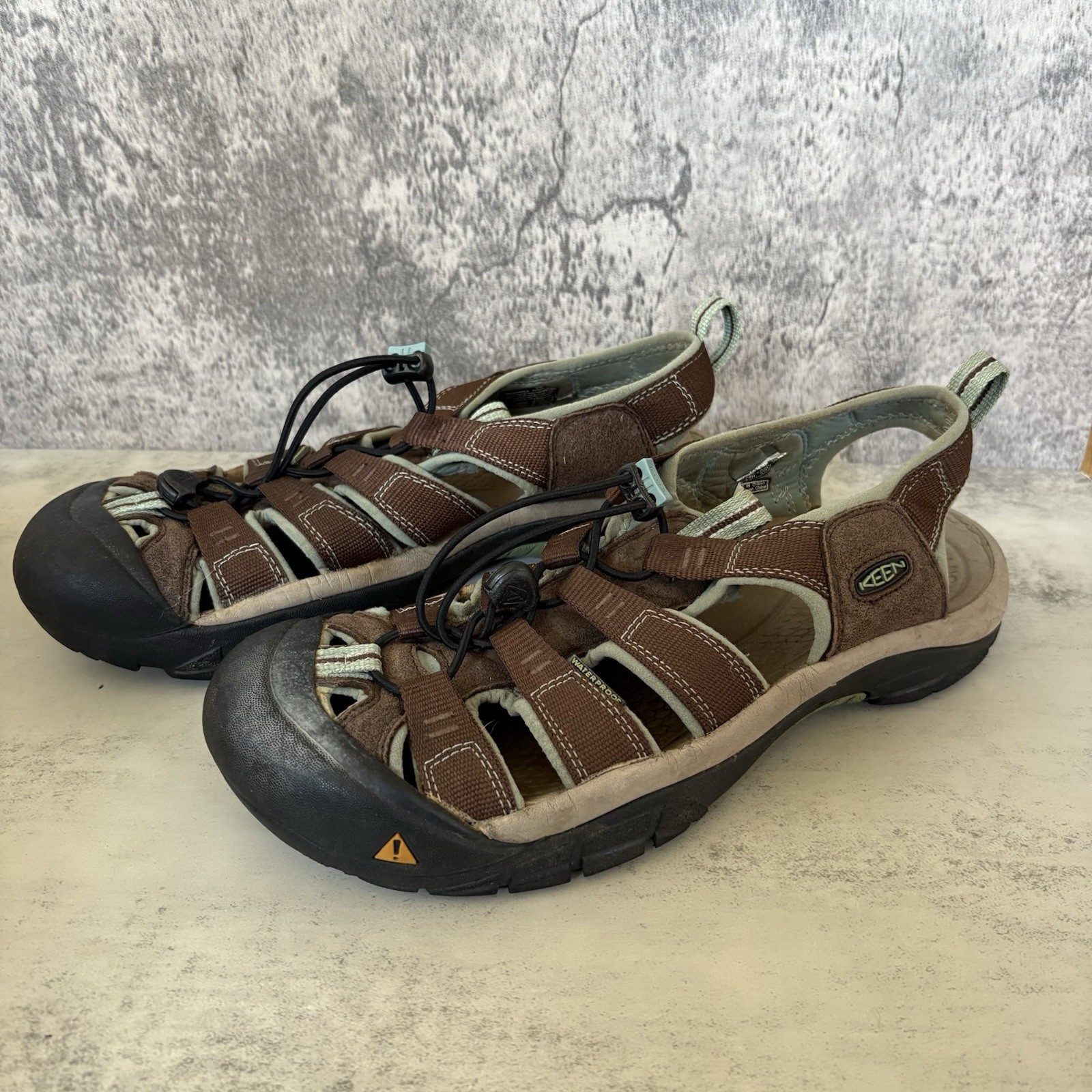 Sandali Keen donna Newport H2 marrone ardesia cantone taglia 11 1003481 blu usati in ottime condizioni