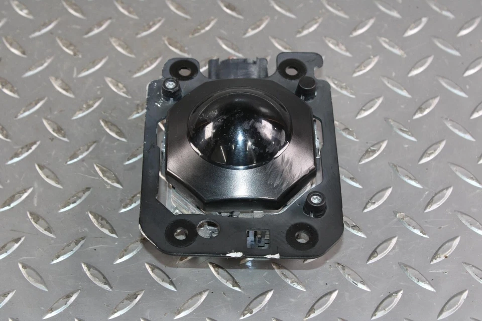 19-24 CONTINENTAL GT GTC Flying Spur Front Adaptive Cruise Control Radar Sensor - Image 2 of 4