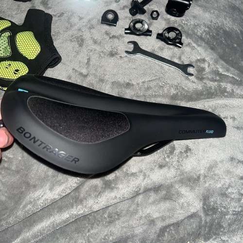 Trek Bontrager Commuter Fluid Saddle 270mm x 165mm Bundle
