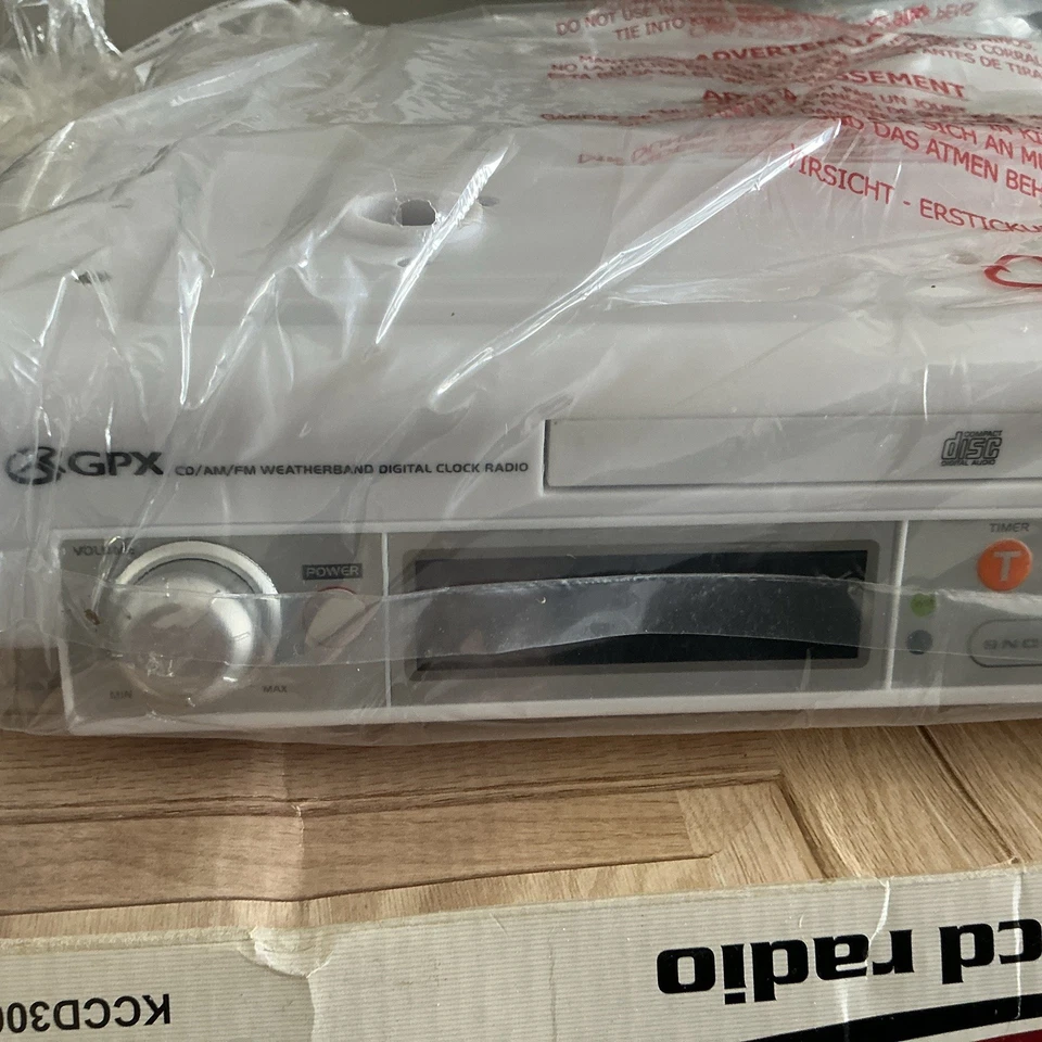 KCCD3004DP-S - GPX Sintonización Digital AM/FM Estéreo Bajo Gabinete CD Radio-Nuevo-LEER Foto 4 de 4