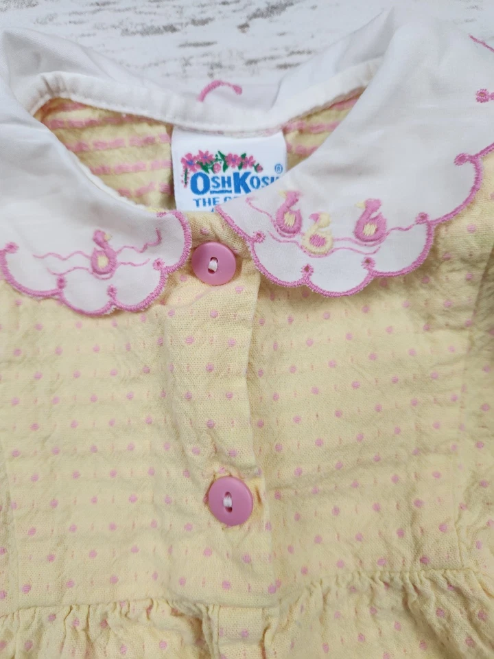 Mameluco vintage OshKosh talla 3-6M punto amarillo burbuja cuello de pato bordado Foto 2 de 4
