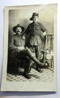 Vintage AUSTRALIAN WW1 SOLDAT Portrait POSTCARD Both Identified