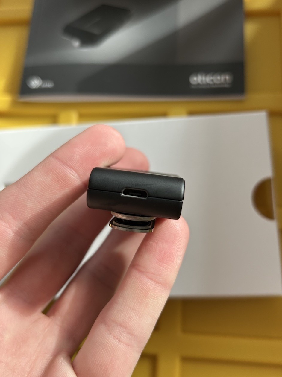 Oticon Connect Clip Bluetooth Streamer & Microphone. Very Lightly Used.