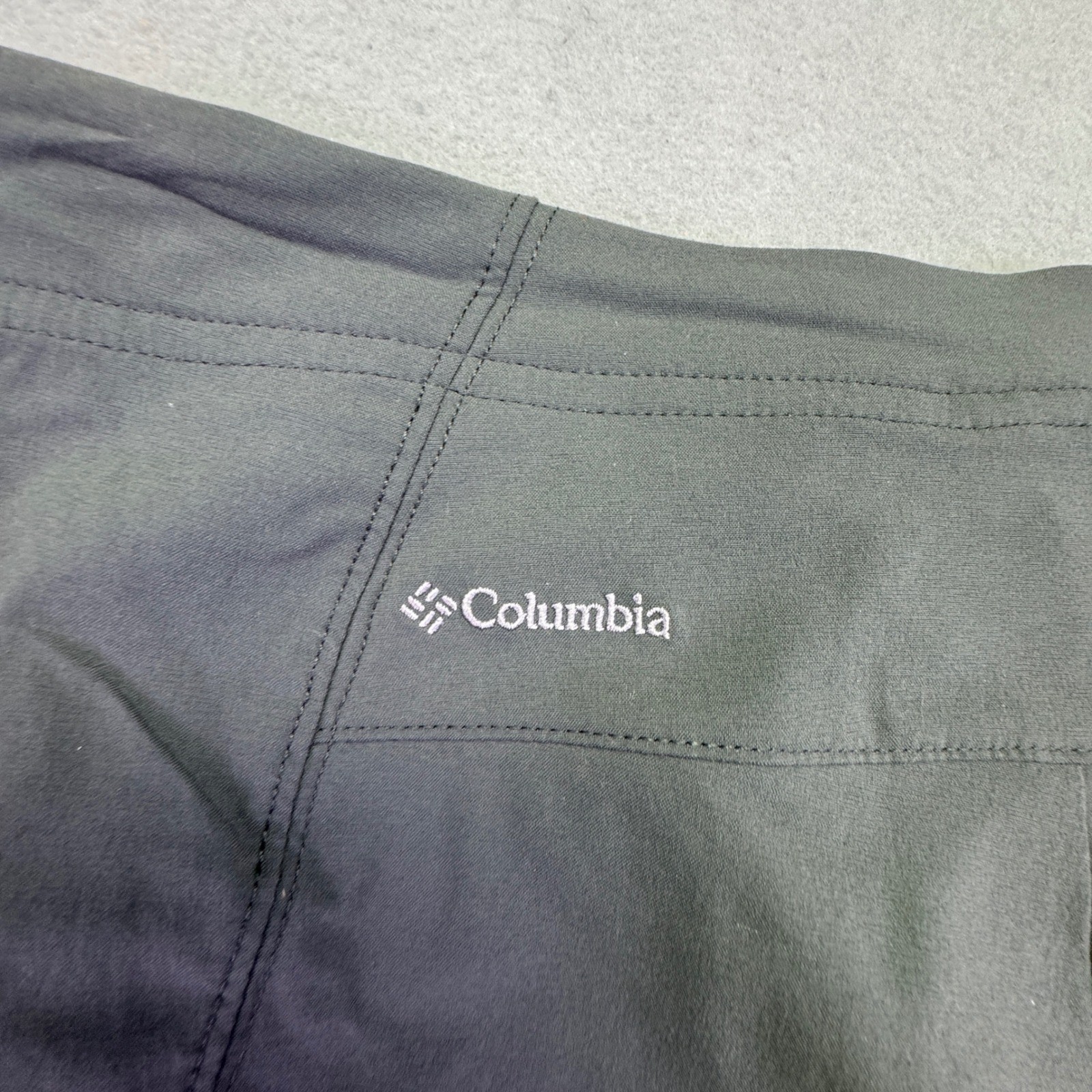 Columbia Pants Women's Size 2 Capri Omni-Shield Gray Hiking Outdoor Water Repel thumbnail 7