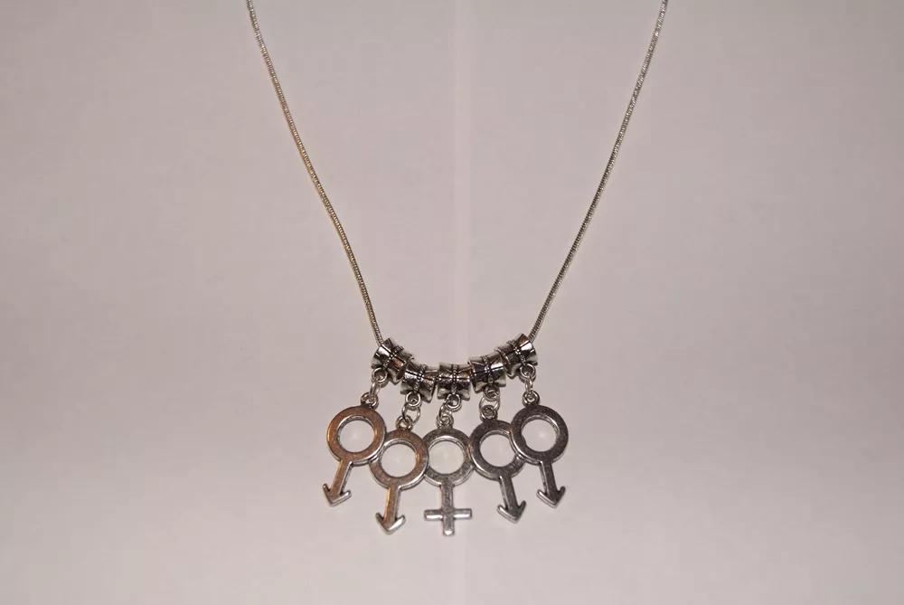 Hotwife jewelry shop