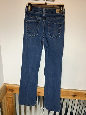 Levi s Perfectly Slimming Boot 512 Jeans Women s Jr Waist 26  Inseam 31  Cowgirl