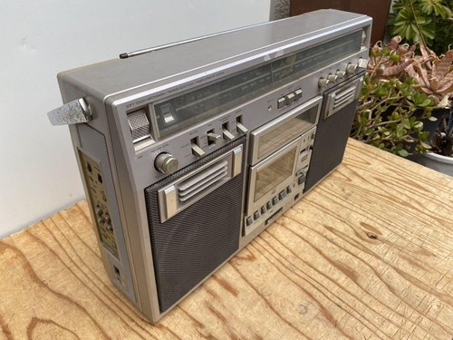 National RX-5600 Radio Cassette AM / FM Stereo Radio Japanese Vintage maintained - Picture 2 of 7