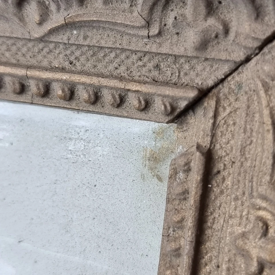 Cadre doré ancien avec vitre - Décor ornemental - Pour restauration - Photo 4/4