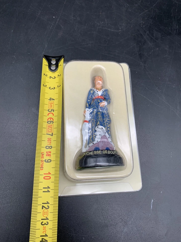 Figurine En Plomb ? «Duchesse de Bourgogne" Collection Souvenir - Neuf Atlas - Изображение 2 из 4