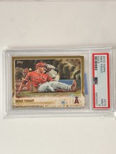 2015 Topps Mike Trout #510 Gold #/2015 PSA 9
